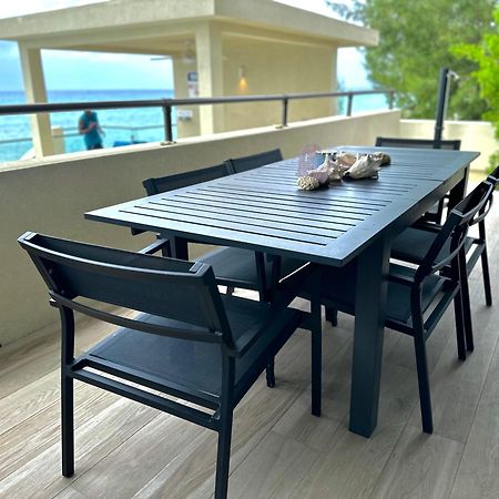 Luxury Ocean Front Seadreams 2 With 7 Mile Beach Views West Bay Exterior foto